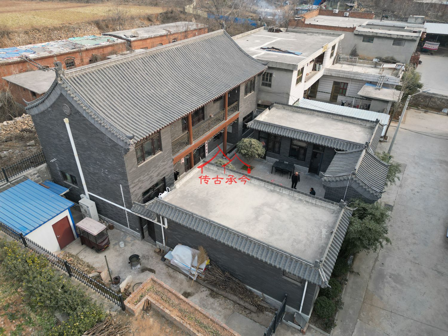 圍合式布局、功能分區(qū)、庭院、天井、堂屋、廂房、正房